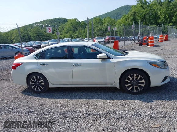2016 Nissan Altima SR with VIN 1N4AL3APXGC263779, listed as a IAAI auction lot 42356375 with 172,380 mi miles and . Bid and sale history available at DreamBid. Image 13.