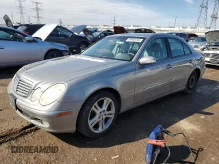 2005 Mercedes-Benz E 500 z VIN WDBUF83J05X170746, wystawiony jako Copart lot #49989285 z przebiegiem 161 740 mil mil oraz Czysty tytuł • Clean title. Historia ofert i sprzedaży dostępna na DreamBid. Obrazek 1.