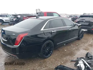2017 Cadillac CT6 Luxury AWD z VIN 1G6KD5RS1HU207177, wystawiony jako IAAI lot #41556674 z przebiegiem 95 085 mil mil oraz . Historia ofert i sprzedaży dostępna na DreamBid. Obrazek 4.