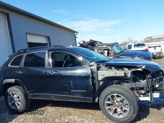 2022 Jeep Cherokee Trailhawk with VIN 1C4PJMBX0ND500947, listed as a IAAI auction lot 41691906 with 16,163 mi miles. Bid and sale history available at carsss.com. Image 14.