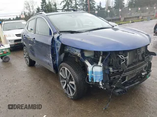 2017 Nissan Rogue Sport SL with VIN JN1BJ1CR4HW102855, listed as a IAAI auction lot 41771094 with 64,732 mi miles. Bid and sale history available at carsss.com. Image 1.