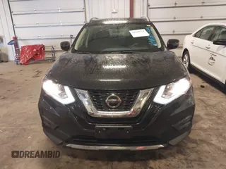 2018 Nissan Rogue SV with VIN 5N1AT2MV4JC784272, listed as a IAAI auction lot 41689774 with 68,154 mi miles. Bid and sale history available at carsss.com. Image 18.