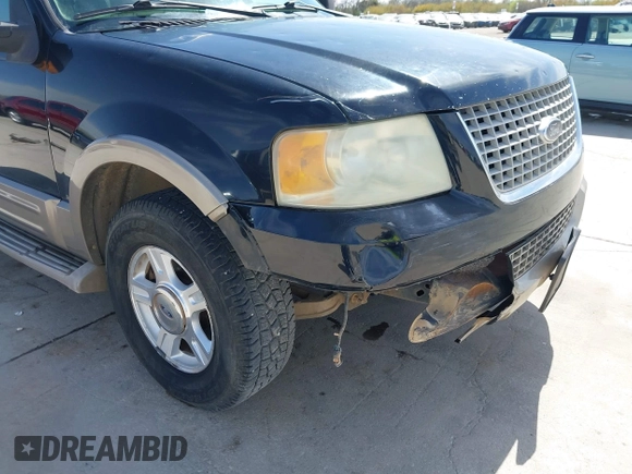 2004 Ford Expedition Eddie Bauer with VIN 1FMPU17L64LB37520, listed as a IAAI auction lot 41772378 with 305,126 mi miles. Bid and sale history available at carsss.com. Image 6.