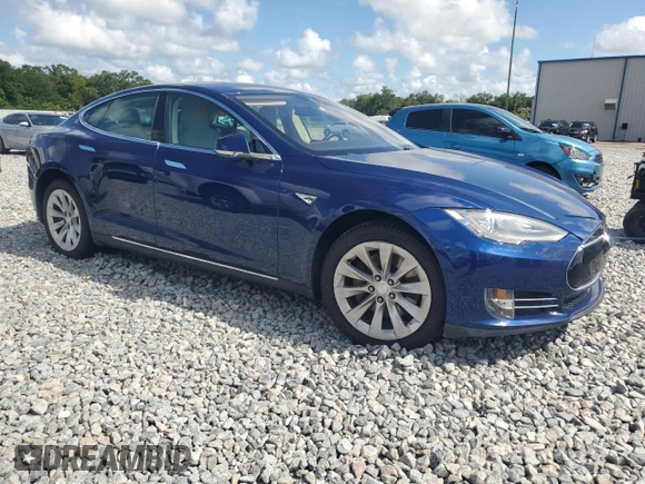 2016 Tesla Model S 90D with VIN 5YJSA1E29GF134975, listed as a Copart auction lot 61823295 with Not provided miles and Non repairable. Bid and sale history available at DreamBid. Image 4.