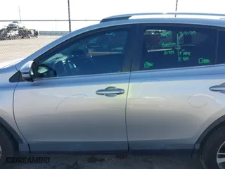 2016 Toyota RAV4 XLE with VIN 2T3WFREV1GW310309, listed as a IAAI auction lot 41993270 with 200,289 mi miles. Bid and sale history available at carsss.com. Image 15.