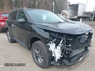 2023 Nissan Rogue S z VIN 5N1BT3AB7PC866932, wystawiony jako IAAI lot #41893966 z przebiegiem 14 160 mil mil oraz . Historia ofert i sprzedaży dostępna na DreamBid. Obrazek 1.