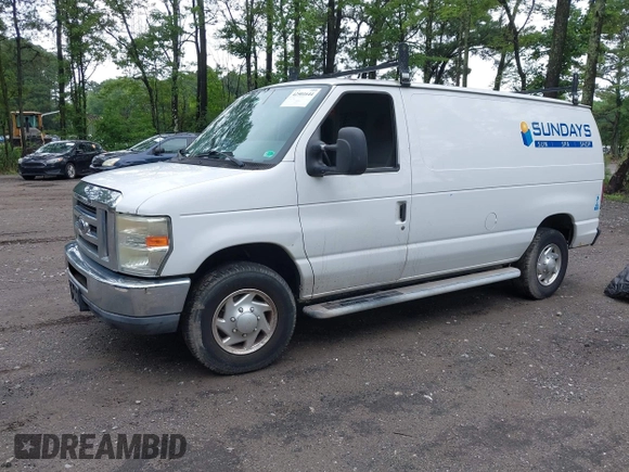 2010 Ford Econoline Cargo Commercial z VIN 1FTNE2EW5ADA39869, wystawiony jako IAAI lot #42501644 z przebiegiem 206 846 mil mil oraz . Historia ofert i sprzedaży dostępna na DreamBid. Obrazek 2.