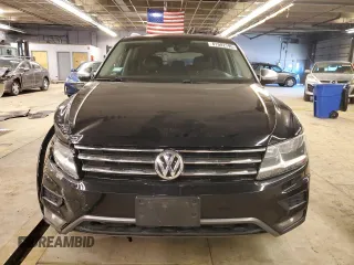 2018 Volkswagen Tiguan SEL with VIN 3VV3B7AX1JM087659, listed as a Copart auction lot 41902795 with 116,512 mi miles and Salvage Title. Bid and sale history available at DreamBid. Image 5.