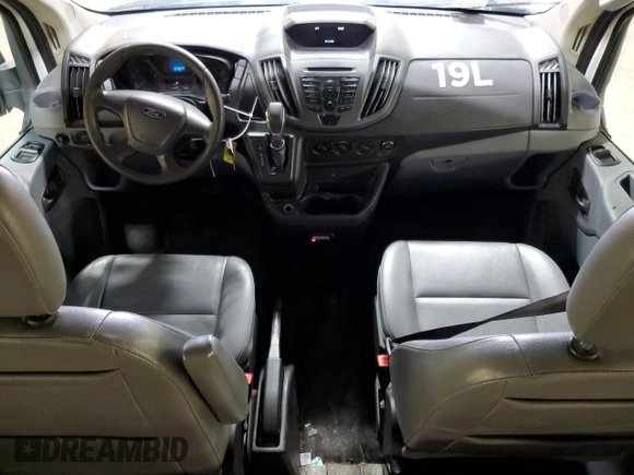 2019 Ford Transit XL z VIN 1FDZX2CM0KKB27959, wystawiony jako Copart lot #45286305 z przebiegiem 137 367 mil mil oraz Szkoda całkowita • Salvage title. Historia ofert i sprzedaży dostępna na DreamBid. Obrazek 8.