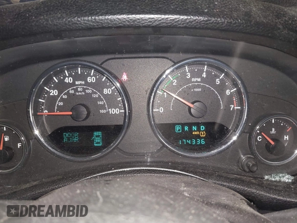 2012 Jeep Wrangler Unlimited Sport z VIN 1C4HJWDG3CL224800, wystawiony jako IAAI lot #41569279 z przebiegiem 174 336 mil mil oraz . Historia ofert i sprzedaży dostępna na DreamBid. Obrazek 7.