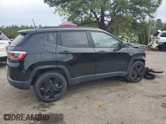 2018 Jeep Compass Altitude with VIN 3C4NJDBB4JT402892, listed as a Copart auction lot 51933715 with 142,064 mi miles and Clean Title. Bid and sale history available at carsss.com. Image 3.