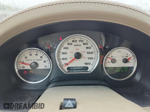 2004 Ford F-150 XLT z VIN 1FTPW14534KB01990, wystawiony jako Copart lot #58597275 z przebiegiem 198 618 mil mil oraz Czysty tytuł • Clean title. Historia ofert i sprzedaży dostępna na DreamBid. Obrazek 9.