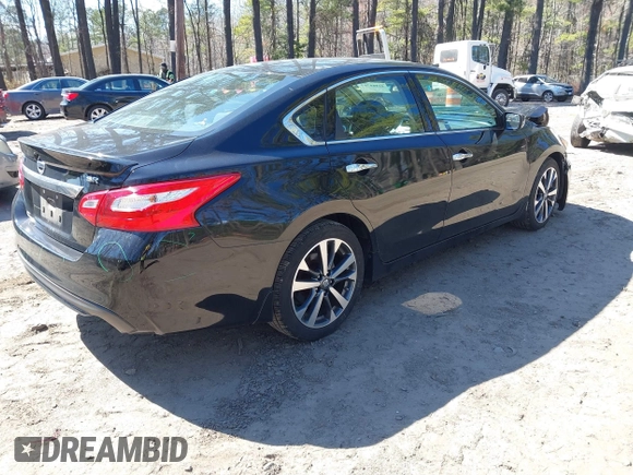 2016 Nissan Altima SR with VIN 1N4AL3AP5GC248462, listed as a IAAI auction lot 41866763 with 56,040 mi miles and . Bid and sale history available at carsss.com. Image 4.