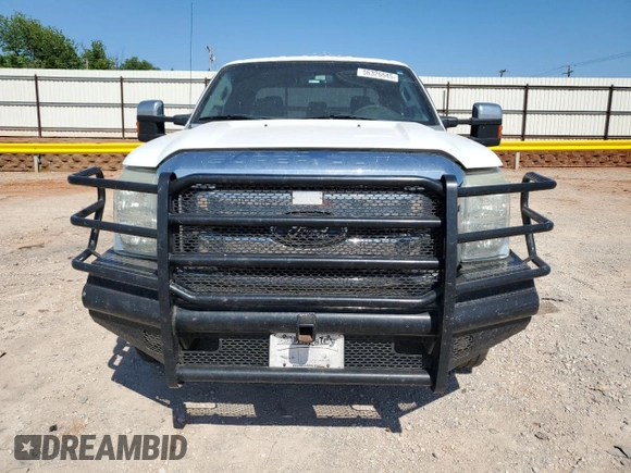 2011 Ford F-250 XL z VIN 1FT7W2BT5BEC57113, wystawiony jako Copart lot #56326645 z przebiegiem 336 690 mil mil oraz Szkoda całkowita • Salvage title. Historia ofert i sprzedaży dostępna na DreamBid. Obrazek 5.