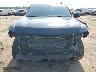 2022 Chevrolet Suburban RST with VIN 1GNSCEKD1NR304560, listed as a Copart auction lot 54498525 with 83,522 mi miles and Salvage Title. Bid and sale history available at carsss.com. Image 5.