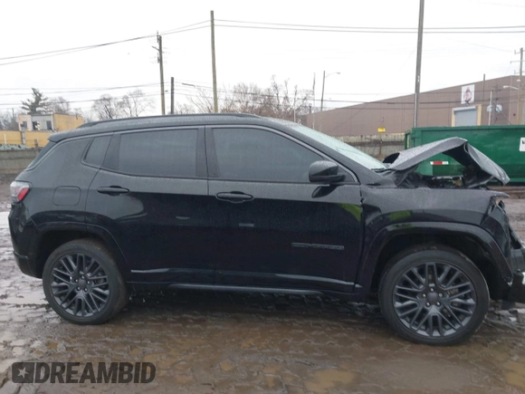 2022 Jeep Compass High Altitude with VIN 3C4NJDCB1NT142939, listed as a IAAI auction lot 41683243 with 43,656 mi miles and . Bid and sale history available at DreamBid. Image 12.