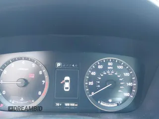 2016 Hyundai Sonata Sport z VIN 5NPE34AF4GH343690, wystawiony jako IAAI lot #42159563 z przebiegiem 169 166 mil mil oraz . Historia ofert i sprzedaży dostępna na DreamBid. Obrazek 7.