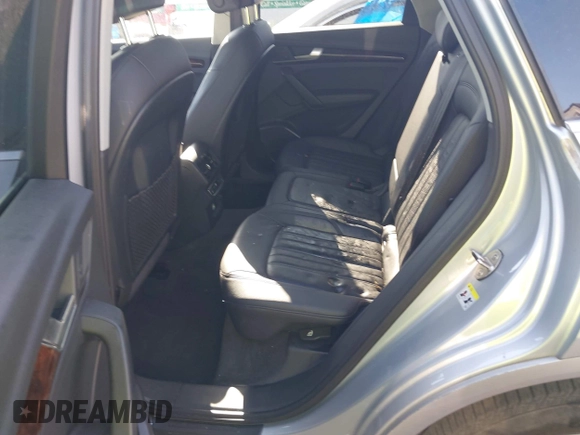 2018 Audi Q5 Premium Plus z VIN WA1BNAFY0J2011691, wystawiony jako IAAI lot #42166341 z przebiegiem 111 149 mil mil oraz . Historia ofert i sprzedaży dostępna na DreamBid. Obrazek 8.