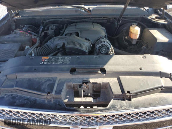 2012 Chevrolet Avalanche LTZ with VIN 3GNMCGE02CG303542, listed as a Copart auction lot 70041504 with 225,233 mi miles and Salvage title. Bid and sale history available at DreamBid. Image 11.
