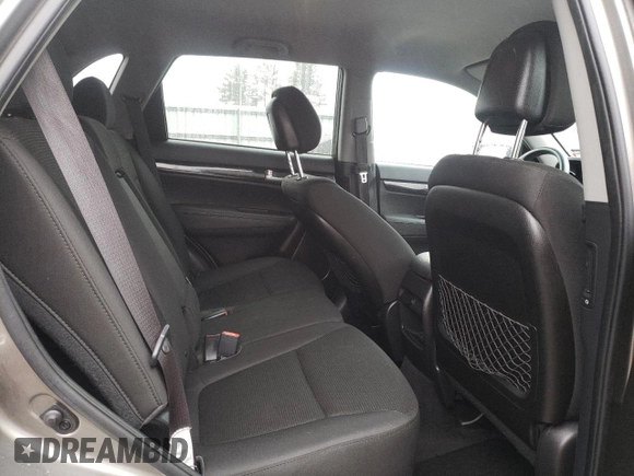 2015 Kia Sorento LX with VIN 5XYKTCA64FG632314, listed as a Copart auction lot 39826304 with 96,741 mi miles and Salvage title. Bid and sale history available at DreamBid. Image 11.