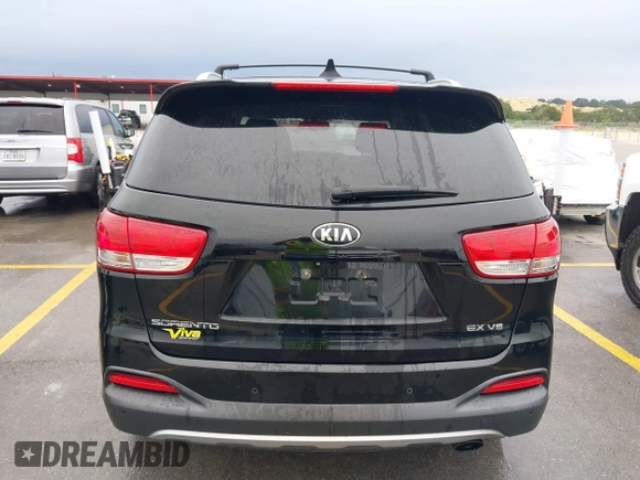 2016 Kia Sorento EX with VIN 5XYPHDA56GG133679, listed as a IAAI auction lot 42364664 with 168,078 mi miles and . Bid and sale history available at DreamBid. Image 16.