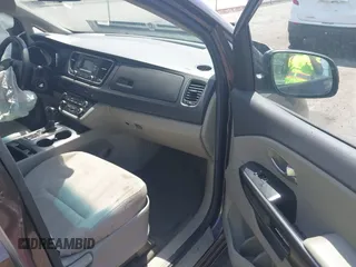 2017 Kia Sedona LX with VIN KNDMB5C15H6225200, listed as a IAAI auction lot 41929710 with 144,461 mi miles. Bid and sale history available at carsss.com. Image 5.