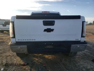 2007 Chevrolet Silverado 1500 LTZ with VIN 3GCEK13Y57G512768, listed as a Copart auction lot 81051054 with 183,069 mi miles and Salvage Title. Bid and sale history available at carsss.com. Image 6.