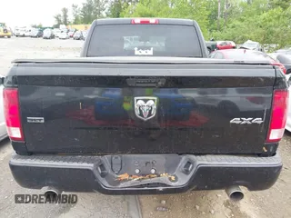 2015 Ram 1500 Express z VIN 1C6RR6KT1FS542543, wystawiony jako IAAI lot #42088483 z przebiegiem 232 955 mil mil oraz . Historia ofert i sprzedaży dostępna na DreamBid. Obrazek 16.
