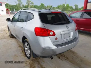 2008 Nissan Rogue SL z VIN JN8AS58T48W303516, wystawiony jako IAAI lot #42402064 z przebiegiem 139 452 mil mil oraz . Historia ofert i sprzedaży dostępna na DreamBid. Obrazek 3.