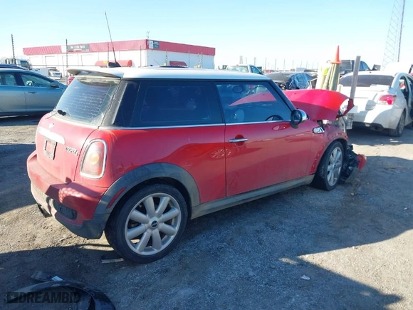 2008 MINI Cooper Hardtop S with VIN WMWMF73518TV39007, listed as a IAAI auction lot 41421314 with NaN miles. Bid and sale history available at carsss.com. Image 4.
