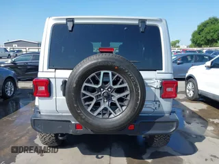 2024 Jeep Wrangler Sahara with VIN 1C4PJXEN7RW103564, listed as a IAAI auction lot 41997651 with 16,529 mi miles and . Bid and sale history available at carsss.com. Image 17.