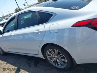 2018 Genesis G80 3.8L with VIN KMHGN4JE8JU227590, listed as a IAAI auction lot 41668042 with 69,914 mi miles. Bid and sale history available at carsss.com. Image 14.