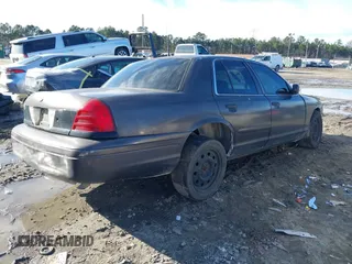 2006 Ford Police Interceptor с VIN 2FAFP71W16X119581, выставлен на аукционе IAAI как лот 41641999 с пробегом Не указан миль и . История ставок и продаж доступна на DreamBid. Изображение 4.