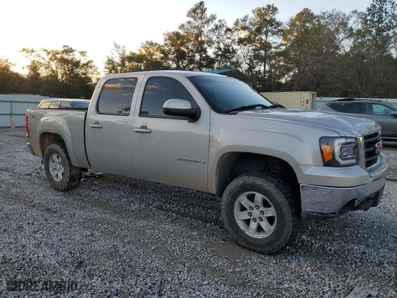 2007 GMC Sierra 1500 Work Truck with VIN 2GTEK13M271584758, listed as a Copart auction lot 81497804 with 207,458 mi miles and Salvage Title. Bid and sale history available at carsss.com. Image 4.