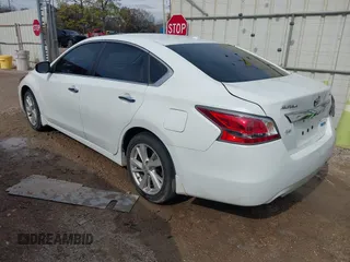 2014 Nissan Altima SL with VIN 1N4AL3AP6EN211485, listed as a IAAI auction lot 41400762 with 135,917 mi miles and . Bid and sale history available at DreamBid. Image 3.
