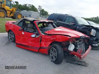 2013 Ford Mustang V6 with VIN 1ZVBP8EM9D5239745, listed as a IAAI auction lot 27432615 with Not provided miles and . Bid and sale history available at DreamBid. Image 1.