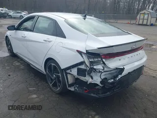 2023 Hyundai Elantra N Line z VIN KMHLR4AFXPU431201, wystawiony jako IAAI lot #41958900 z przebiegiem 38 539 mil mil oraz . Historia ofert i sprzedaży dostępna na DreamBid. Obrazek 3.