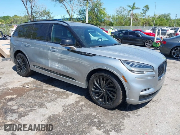 2022 Lincoln Aviator Reserve z VIN 5LM5J7WC8NGL12197, wystawiony jako IAAI lot #41791410 z przebiegiem 68 201 mil mil oraz . Historia ofert i sprzedaży dostępna na DreamBid. Obrazek 1.