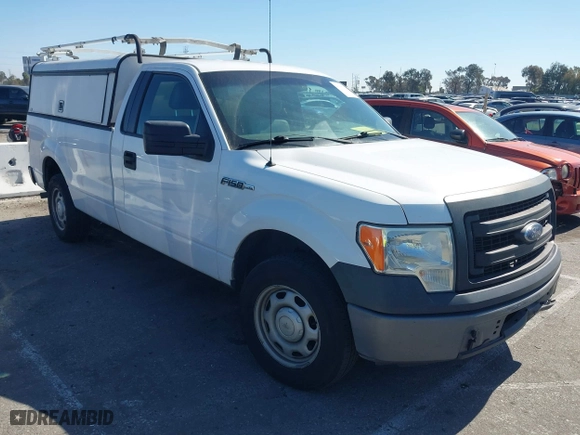 2014 Ford F-150 XL with VIN 1FTNF1CF5EKF62031, listed as a IAAI auction lot 41657632 with 216,689 mi miles. Bid and sale history available at carsss.com. Image 1.