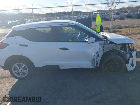 2022 Nissan Kicks S z VIN 3N1CP5BV7NL493025, wystawiony jako IAAI lot #41210403 z przebiegiem 43 549 mil mil oraz . Historia ofert i sprzedaży dostępna na DreamBid. Obrazek 14.