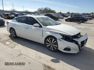 2019 Nissan Altima 2.5 Platinum with VIN 1N4BL4FV3KC114933, listed as a Copart auction lot 82250244 with 71,788 mi miles and Salvage Title. Bid and sale history available at carsss.com. Image 4.