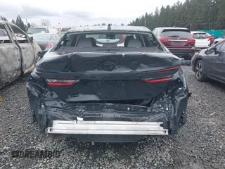 2025 Toyota Camry LE z VIN 4T1DBADK8SU516255, wystawiony jako IAAI lot #41847062 z przebiegiem 4 534 mil mil oraz . Historia ofert i sprzedaży dostępna na DreamBid. Obrazek 6.