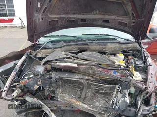 2004 Dodge 3500 ST z VIN 3D7LU38C64G114903, wystawiony jako IAAI lot #40218911 z przebiegiem Nie podano mil oraz . Historia ofert i sprzedaży dostępna na DreamBid. Obrazek 10.