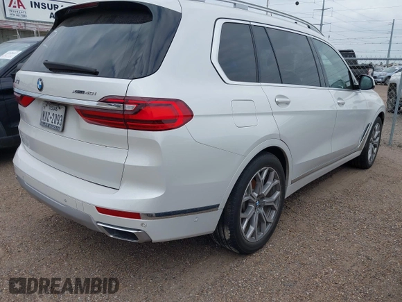 2020 BMW X7 xDrive40i z VIN 5UXCW2C02L9B68713, wystawiony jako IAAI lot #42097115 z przebiegiem 95 758 mil mil oraz . Historia ofert i sprzedaży dostępna na DreamBid. Obrazek 4.