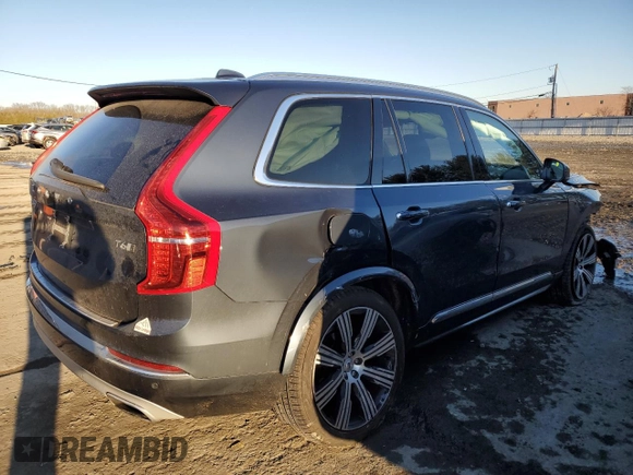 2020 Volvo XC90 Inscription with VIN YV4A22PL6L1533380, listed as a Copart auction lot 42690115 with 31,154 mi miles and Salvage Title. Bid and sale history available at carsss.com. Image 3.