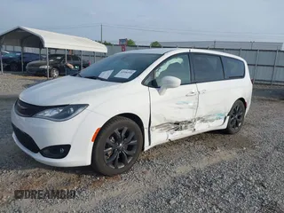 2018 Chrysler Pacifica Touring Plus with VIN 2C4RC1FG5JR235381, listed as a IAAI auction lot 42096588 with 91,998 mi miles and . Bid and sale history available at DreamBid. Image 6.