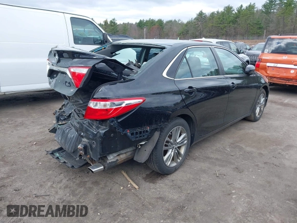2015 Toyota Camry XLE with VIN 4T1BF1FK7FU079685, listed as a IAAI auction lot 41998976 with 109,489 mi miles. Bid and sale history available at carsss.com. Image 4.