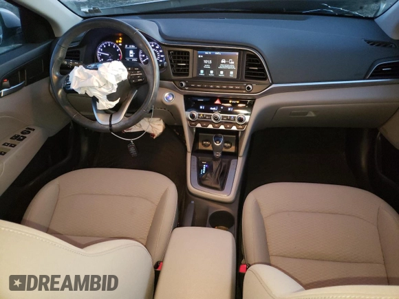 2020 Hyundai Elantra Value Edition z VIN 5NPD84LF6LH631179, wystawiony jako Copart lot #83842914 z przebiegiem 27 003 mil mil oraz Szkody całkowita. Historia ofert i sprzedaży dostępna na DreamBid. Obrazek 8.