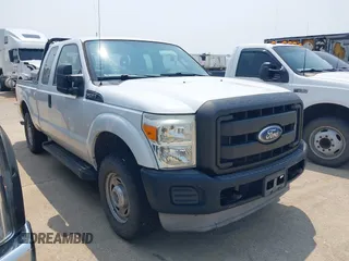 2011 Ford F-250 XL с VIN 1FT7X2B60BEA52497, выставлен на аукционе IAAI как лот 42223000 с пробегом 231 094 миль миль и . История ставок и продаж доступна на DreamBid. Изображение 1.