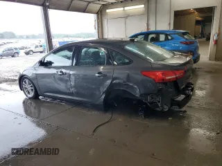 2016 Ford Focus SE z VIN 1FADP3F22GL298136, wystawiony jako Copart lot #58539185 z przebiegiem 101 580 mil mil oraz Szkoda całkowita • Salvage title. Historia ofert i sprzedaży dostępna na DreamBid. Obrazek 2.